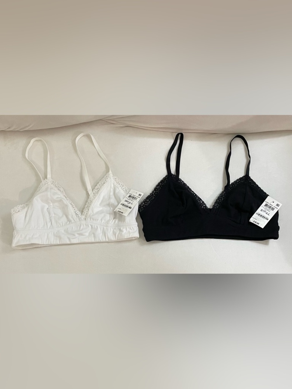 Women's NWT Lace Trim Bralette Set - Black and White Size S
